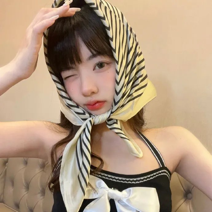 金光松美的四块石板